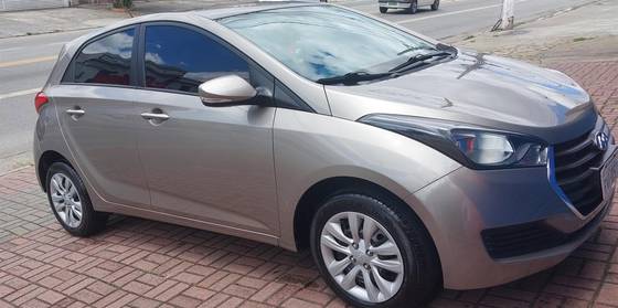 HYUNDAI HB20 1.0 COMFORT 12V FLEX 4P MANUAL